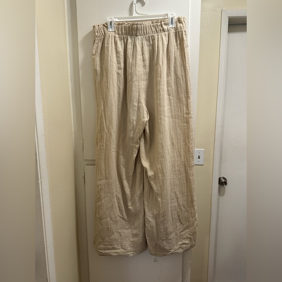 Gap Crinkle Gauze Wide Leg Pants | Size: Large - Picture 2 of 3